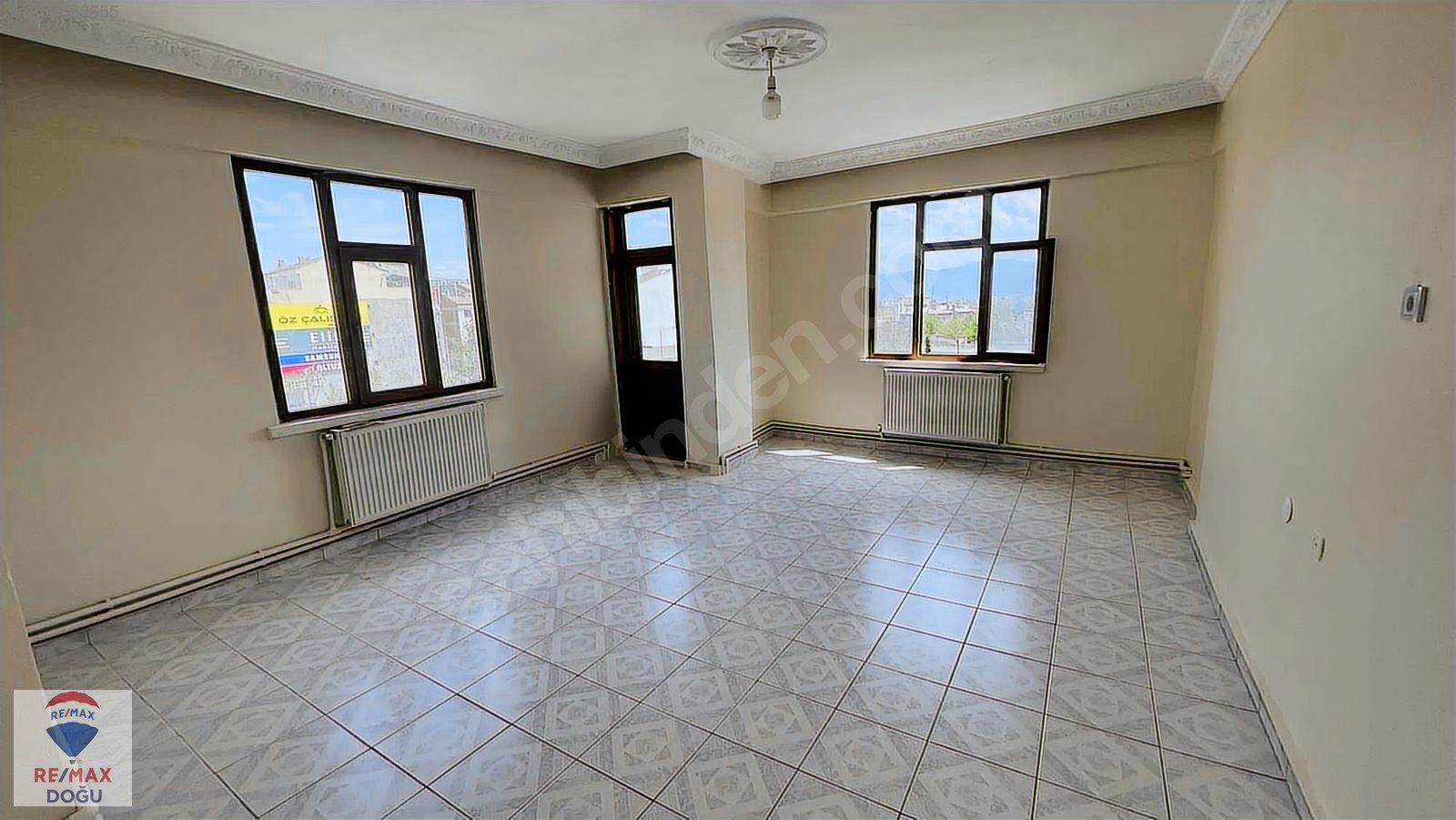 REMAX DOĞU SANAYİ MAHALLESİNDE YAPILI SATILIK 3+1 DAİRE - ELAZIĞ MERKEZ fotoğraf 4