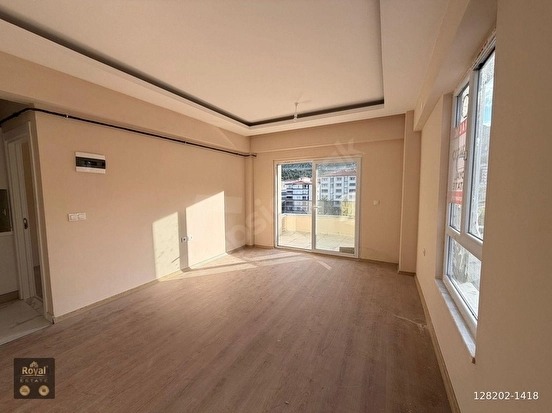 ROYAL EMLAKTAN OKULLAR BÖLGESİNDE 1+1 DAİRE - AMASYA MERKEZ fotoğraf 8