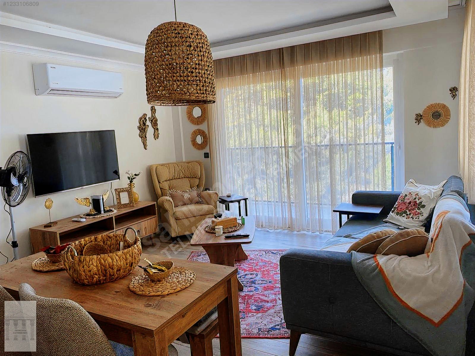 Keloğlun'da havuzlu sitede satılık 2 + 1 eşyaları ara kat daire - MUĞLA FETHİYE fotoğraf 5
