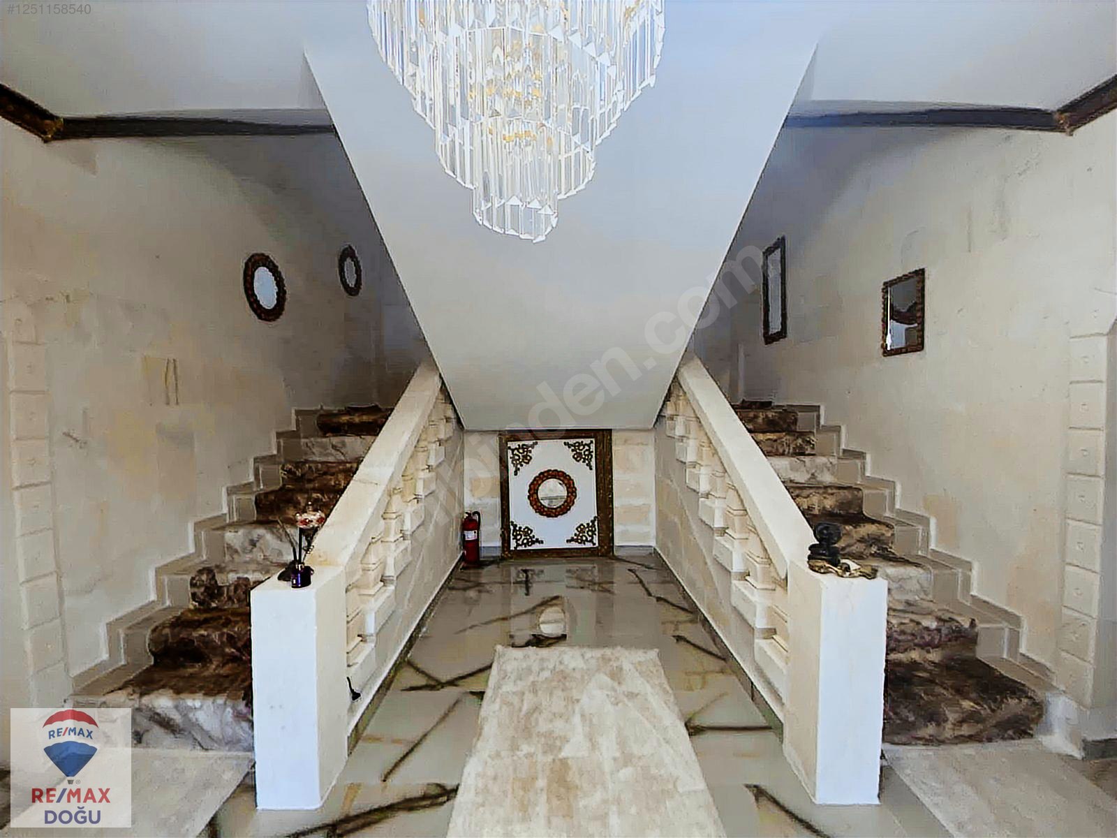 REMAX DOĞUDAN SATILIK ULTRALÜX TAŞ KONAK - ELAZIĞ MERKEZ fotoğraf 6