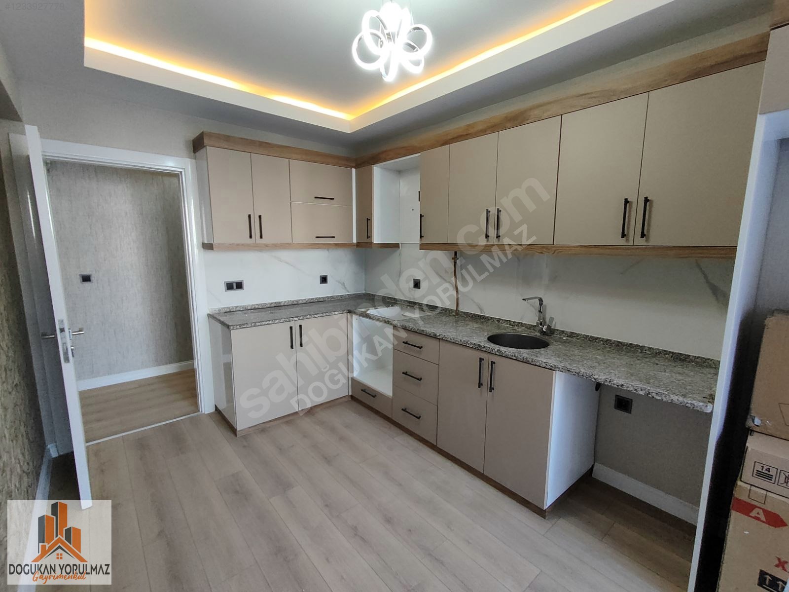 ÇARŞI MERKEZDE TERASLI 3+1  180 m²  İZBANA 5 DK! - İZMİR TORBALI fotoğraf 2