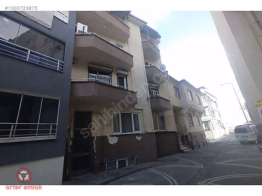 BALIKESİR LİSESİNE CEPHE YENİ TADİLATLI SATILIK 2+1 DAİRE - BALIKESİR KARESİ fotoğraf 4