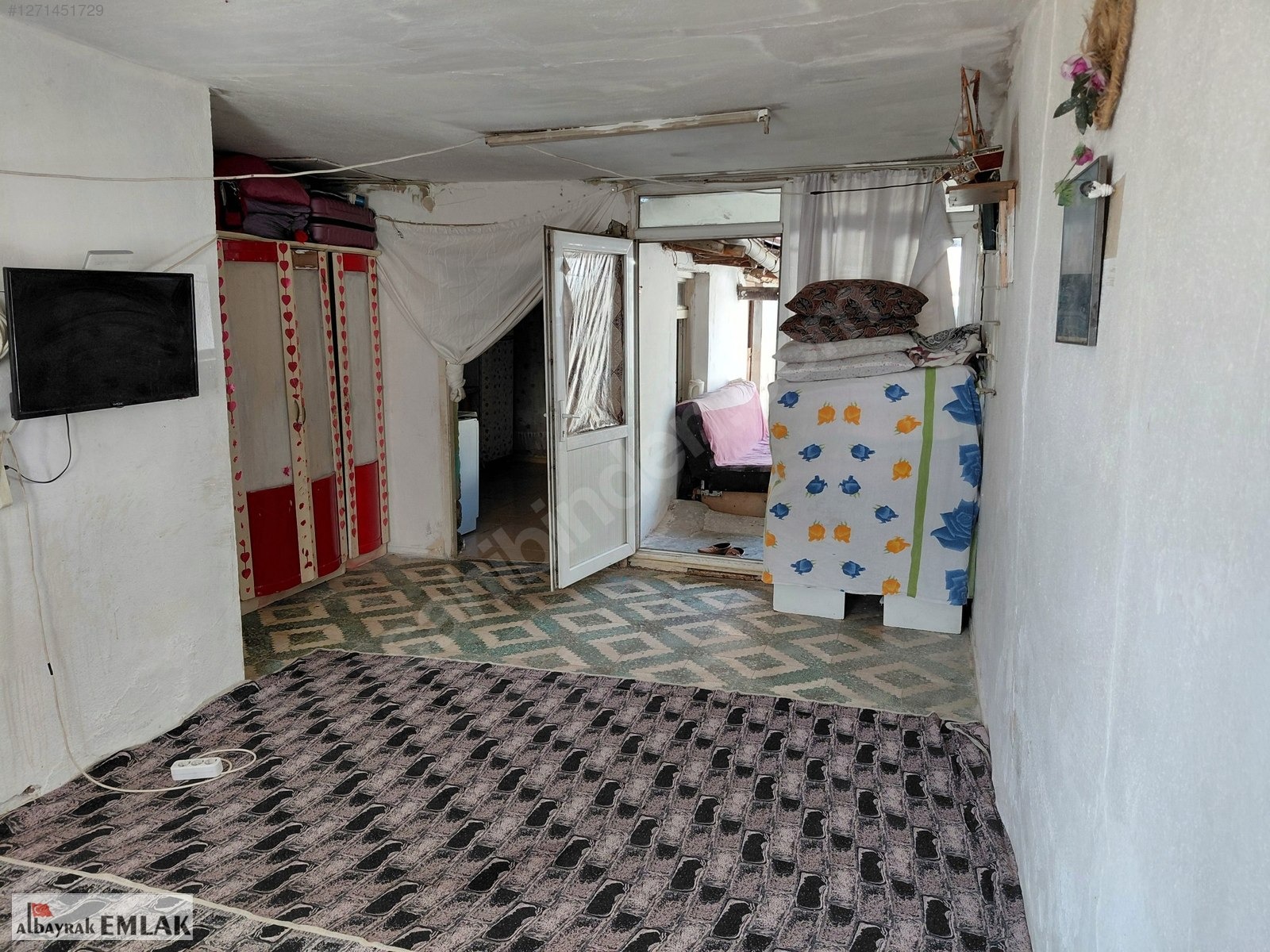 AKHİSAR ZEYTİNLİOVA DA SATILIK ARSA FİYATINA 120 M2 3+1 EV - MANİSA AKHİSAR fotoğraf 3