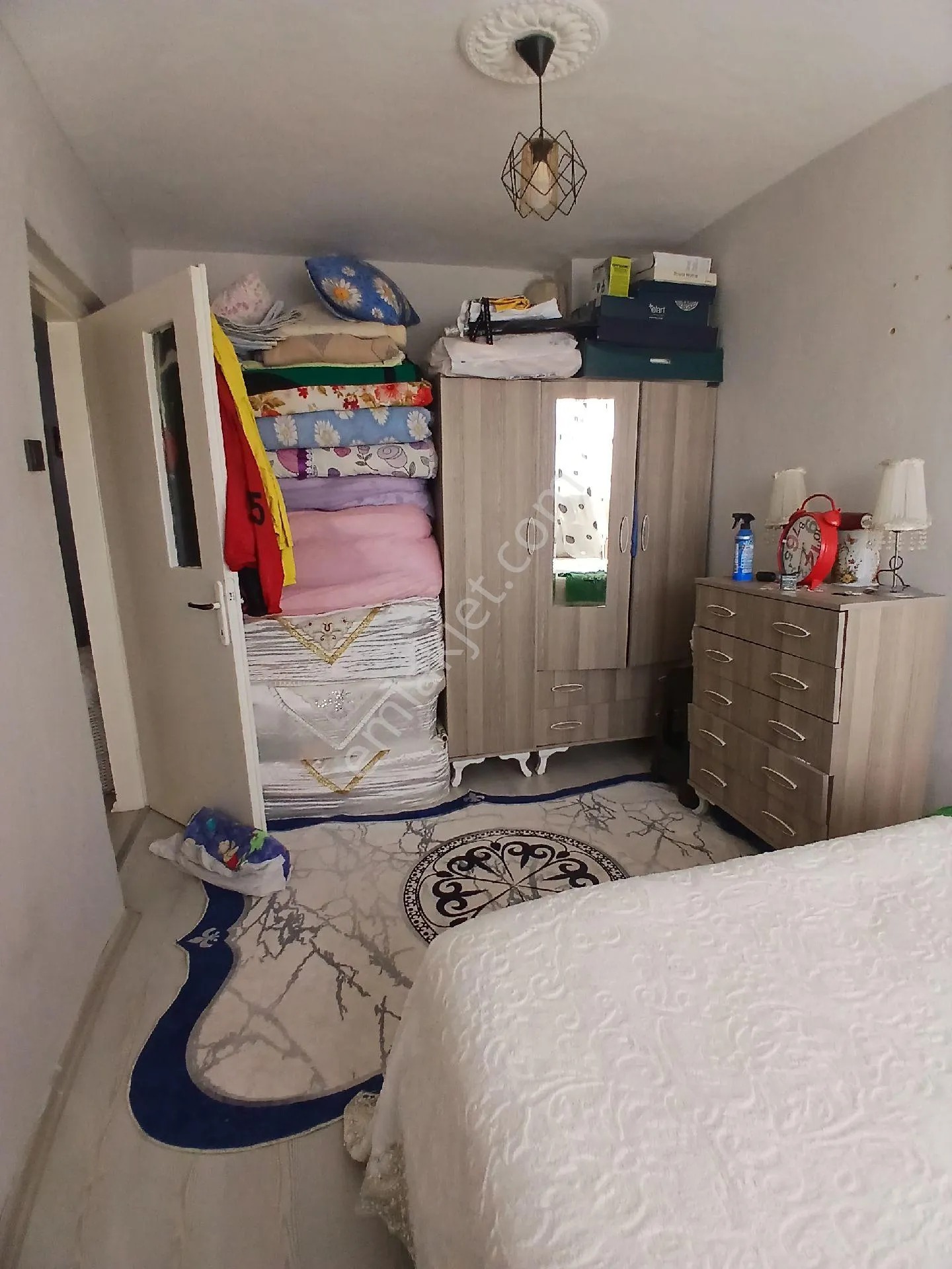 İzmir Torbalı Cumhuriyet Mahallesinde 2+1 Arakat Daire Satılık - İZMİR TORBALI fotoğraf 3