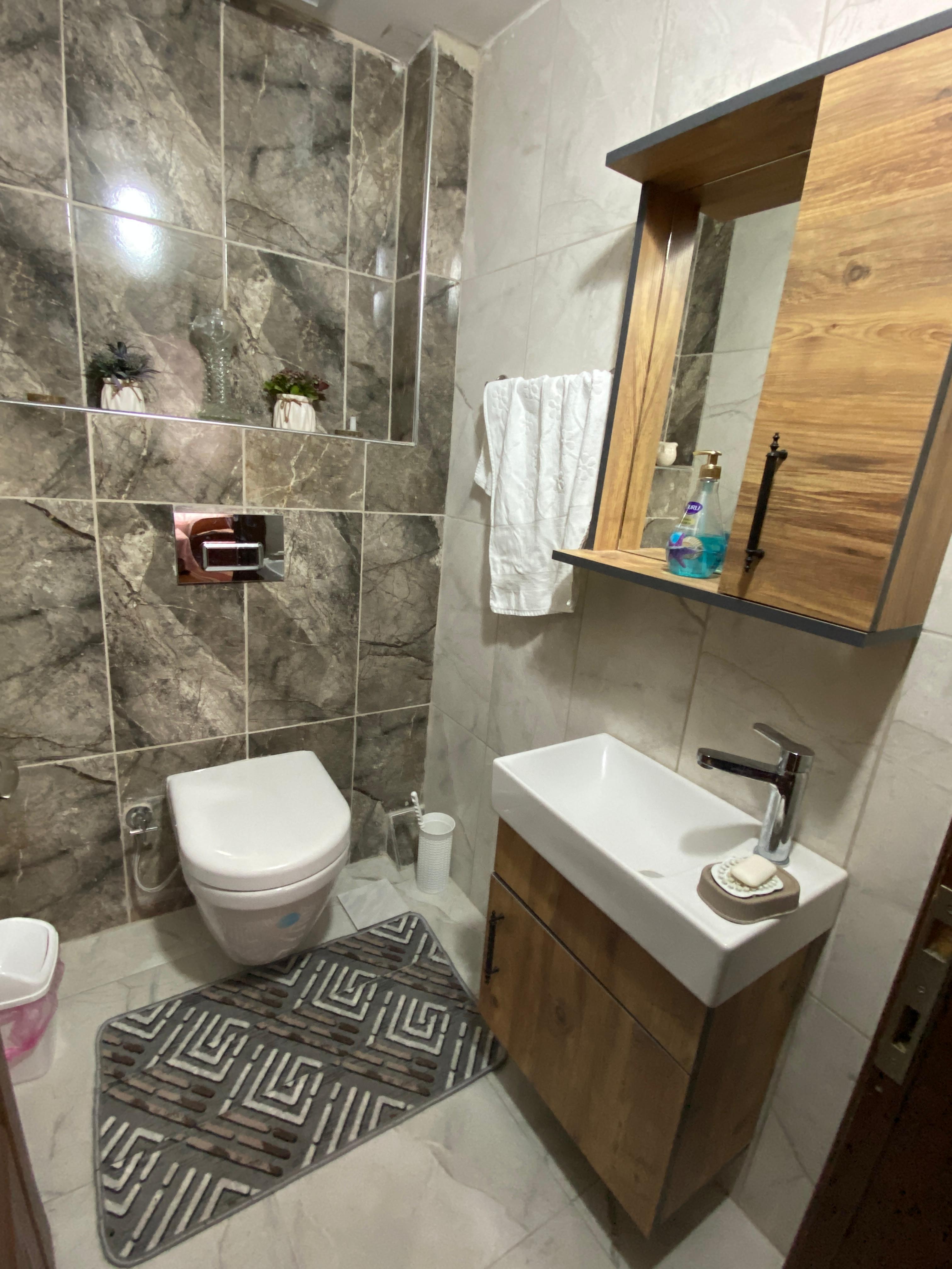 FIRSAT DAİRE DOĞALGAZLI GENİŞ OTURUMLU İÇİ FUL YAPILI 3+1 DAİRE - MERSİN MEZİTLİ fotoğraf 17