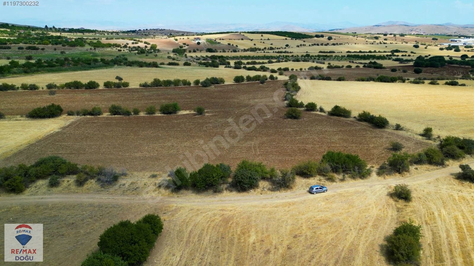 REMAX DOĞUDAN SÜTLÜCE KÖYÜNDE SATILIK 9.287,65 M2 TARLA - ELAZIĞ MERKEZ fotoğraf 7