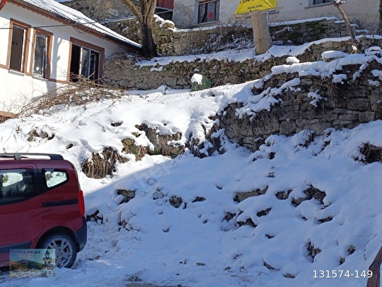 GÖYNÜKTE ÇEŞME MH .ARSA FİYATINA 2 KATLI AHŞAP BAHÇELİ EV . - BOLU GÖYNÜK fotoğraf 5