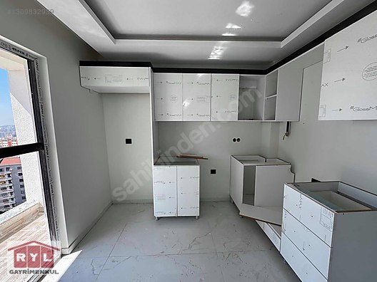 KARTAL YAKACIKTA SİTE İÇİNDE YÜKSEK KATTA FERAH 2+1 DAİRE - İSTANBUL KARTAL fotoğraf 35