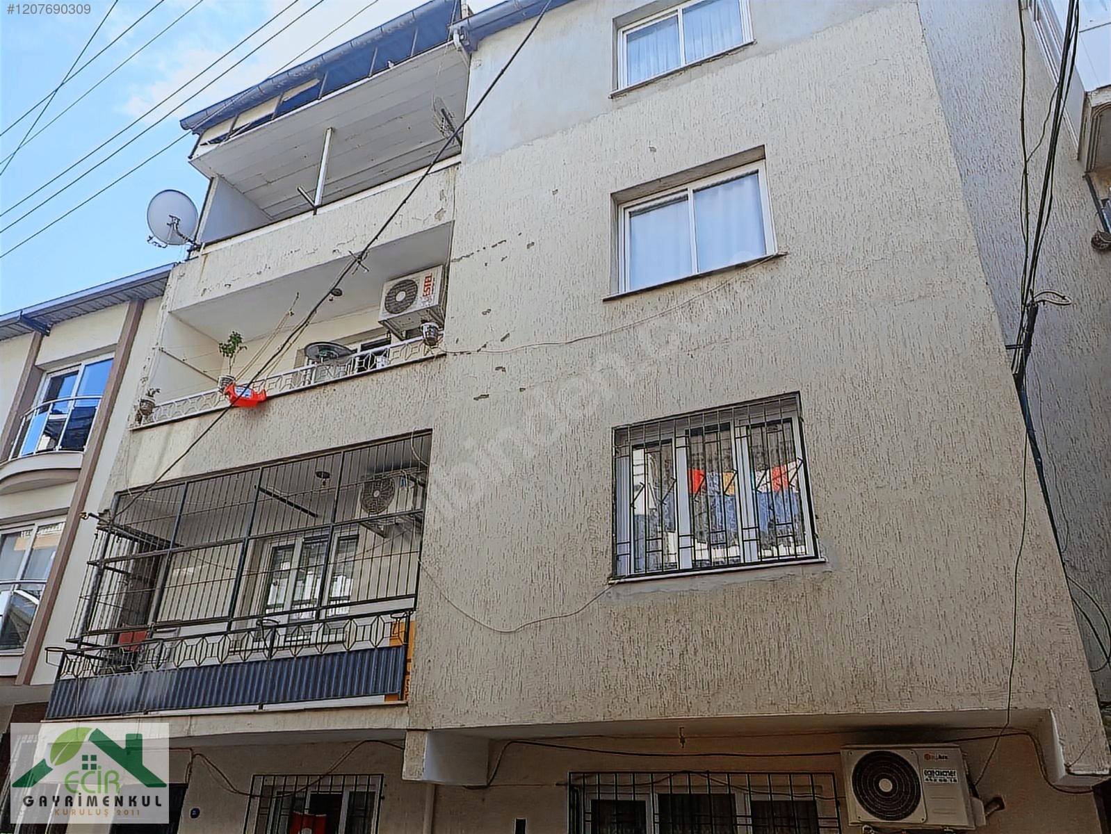 ECİR_DEN GEDİZ MAH DE 4 KATLI TEMİZ SATILIK BİNA - İZMİR BUCA fotoğraf 4