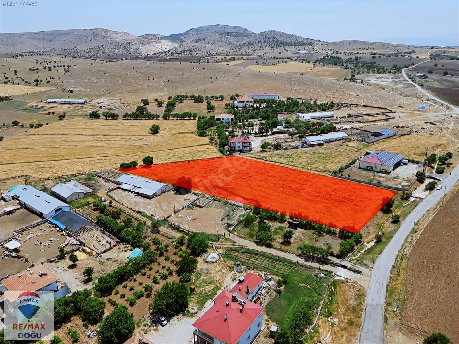 REMAX DOĞUDAN AŞAĞI HOLPENK'TE 6.473 M2 SATILIK TARLA - ELAZIĞ MERKEZ fotoğraf 4