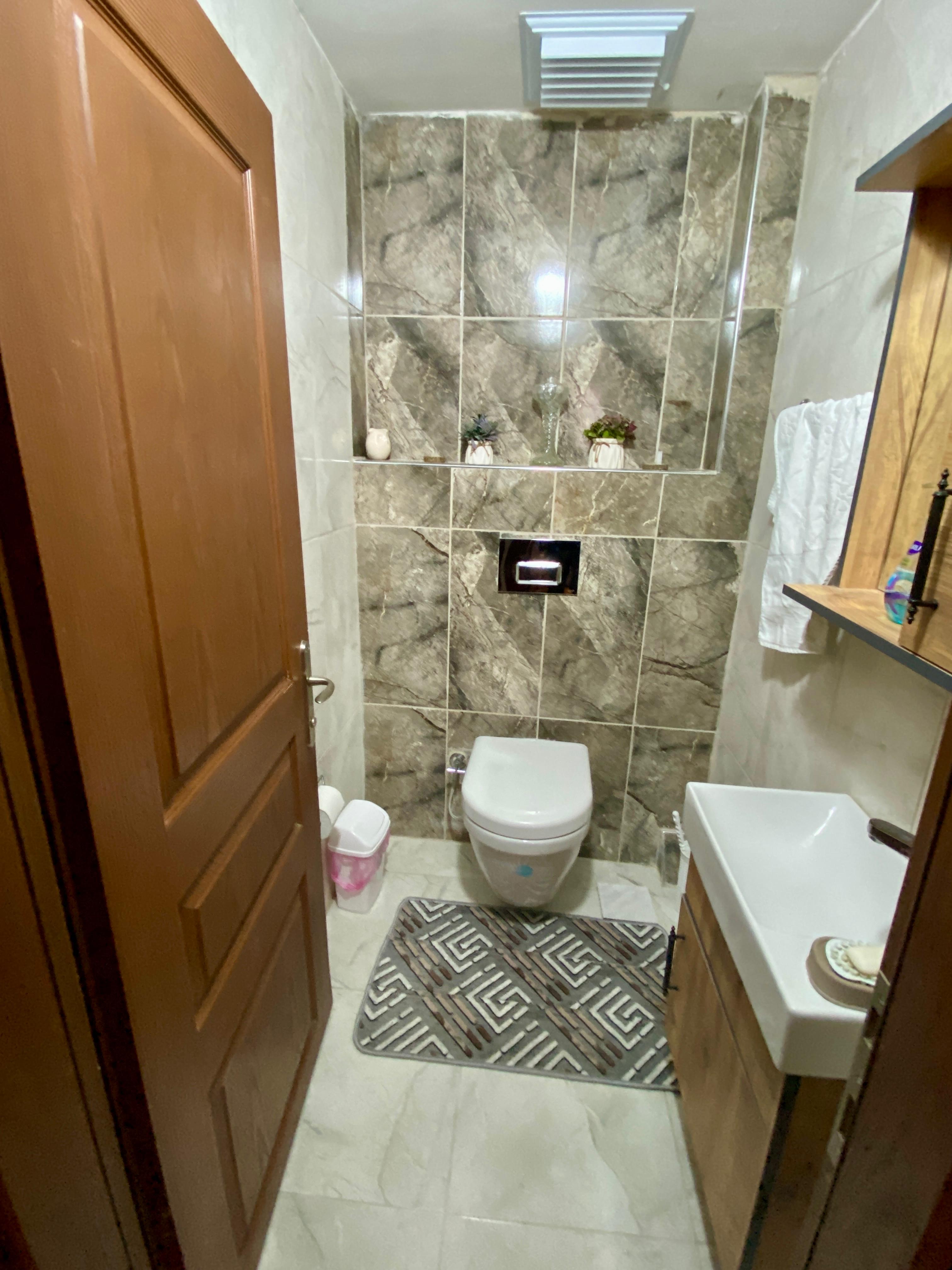 FIRSAT DAİRE DOĞALGAZLI GENİŞ OTURUMLU İÇİ FUL YAPILI 3+1 DAİRE - MERSİN MEZİTLİ fotoğraf 16