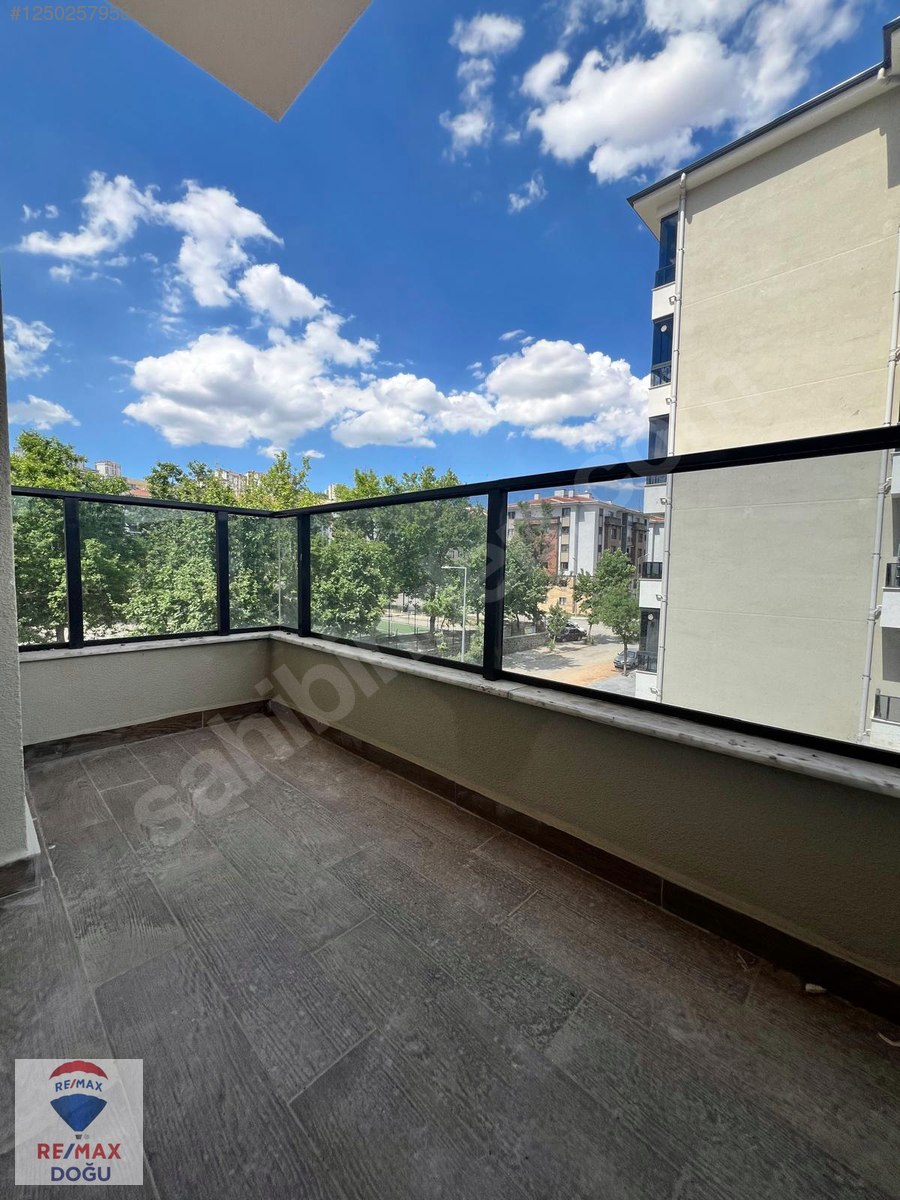 REMAX DOĞU ABDULLAHPAŞA MAH.ANA CADDEYE ÇOK YAKIN SATILIK DAİRE - ELAZIĞ MERKEZ fotoğraf 6