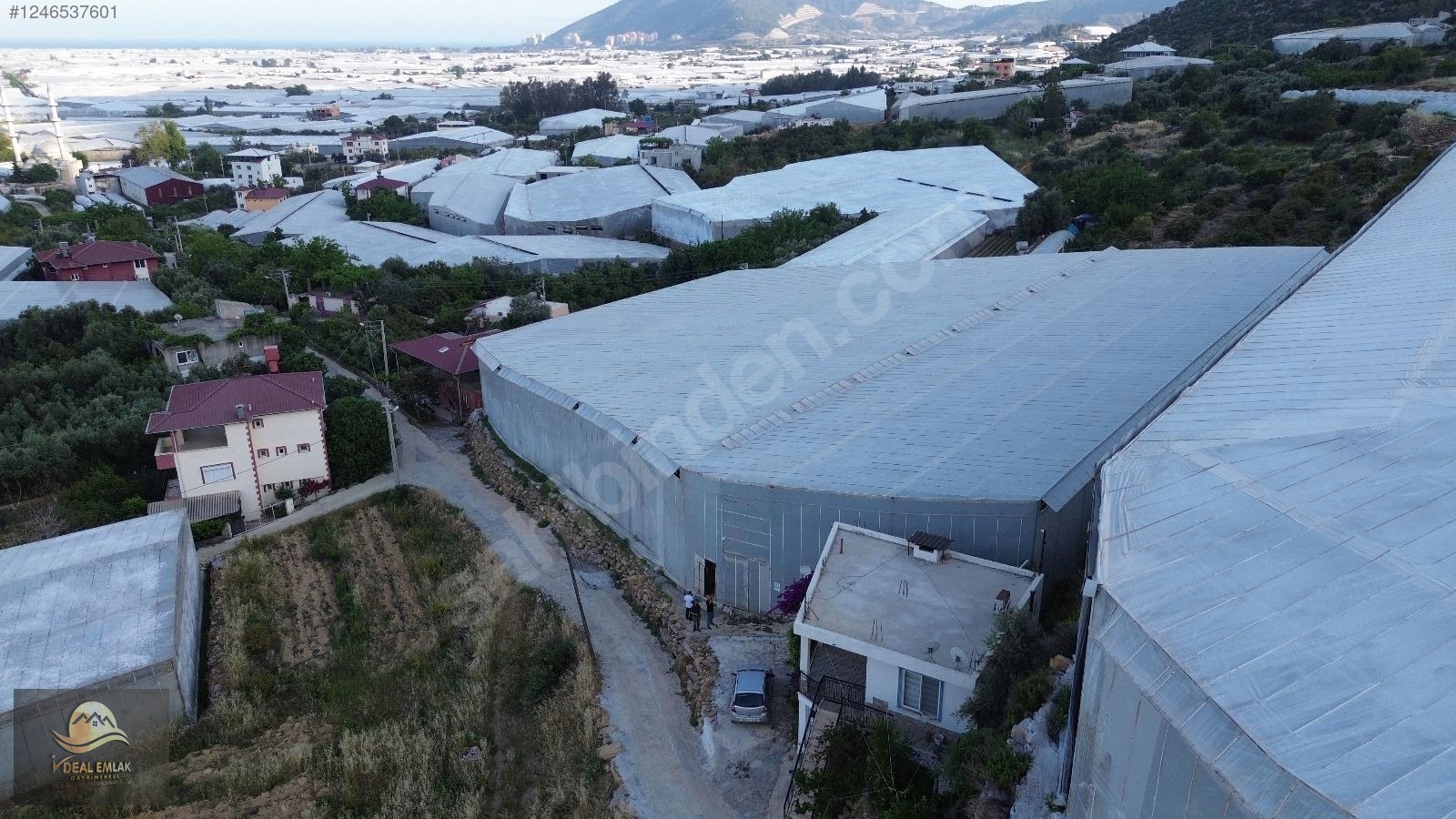 ANAMUR EMİRŞAH KÖYÜNDE MÜKEMMEL KONUMDA FULL SİSTEM SATILIK SERA - MERSİN ANAMUR fotoğraf 8