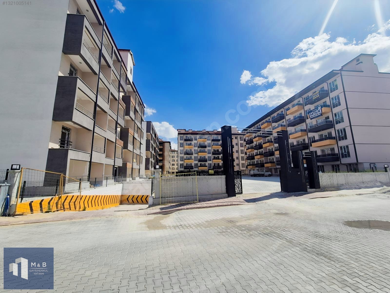 KTO ÜNİVERSİTE YAKINI-AKABE MAH-SİTE İÇİ-SATILIK 1+1 SIFIR DAİRE - KONYA KARATAY fotoğraf 34
