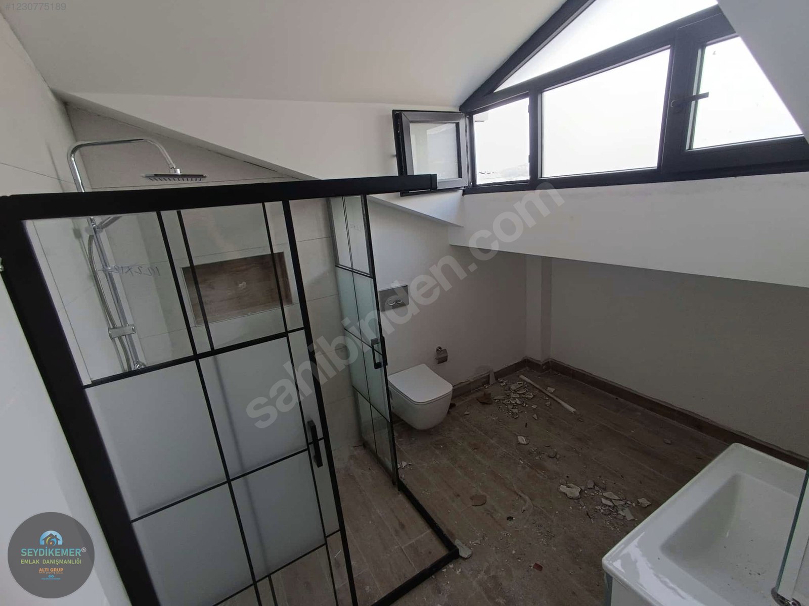 SEYDİKEMER GERİSBURNUNDA SATİLİK 4+1 TRİPLEX VİLLA - MUĞLA SEYDİKEMER fotoğraf 2