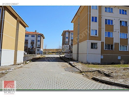 FIRSAT! TEMELLİ TOKİ DE EN ÜST KATTA MANZARALI BOŞ 1+1 DAİRE - ANKARA SİNCAN fotoğraf 3