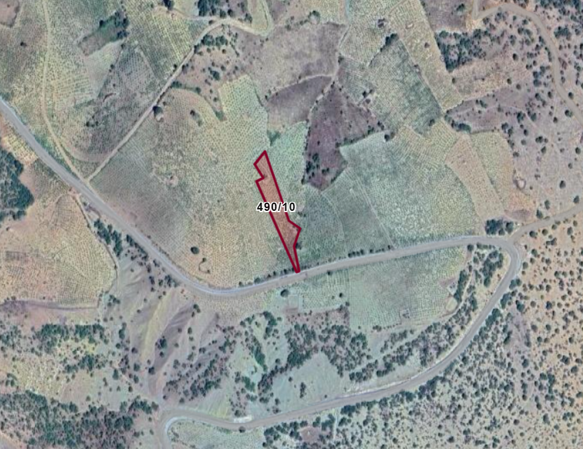 KONYA HADİM GÖYNÜKKIŞLA  KÖYÜNDE   1.880  M²  BAĞ  SATILIKTIR