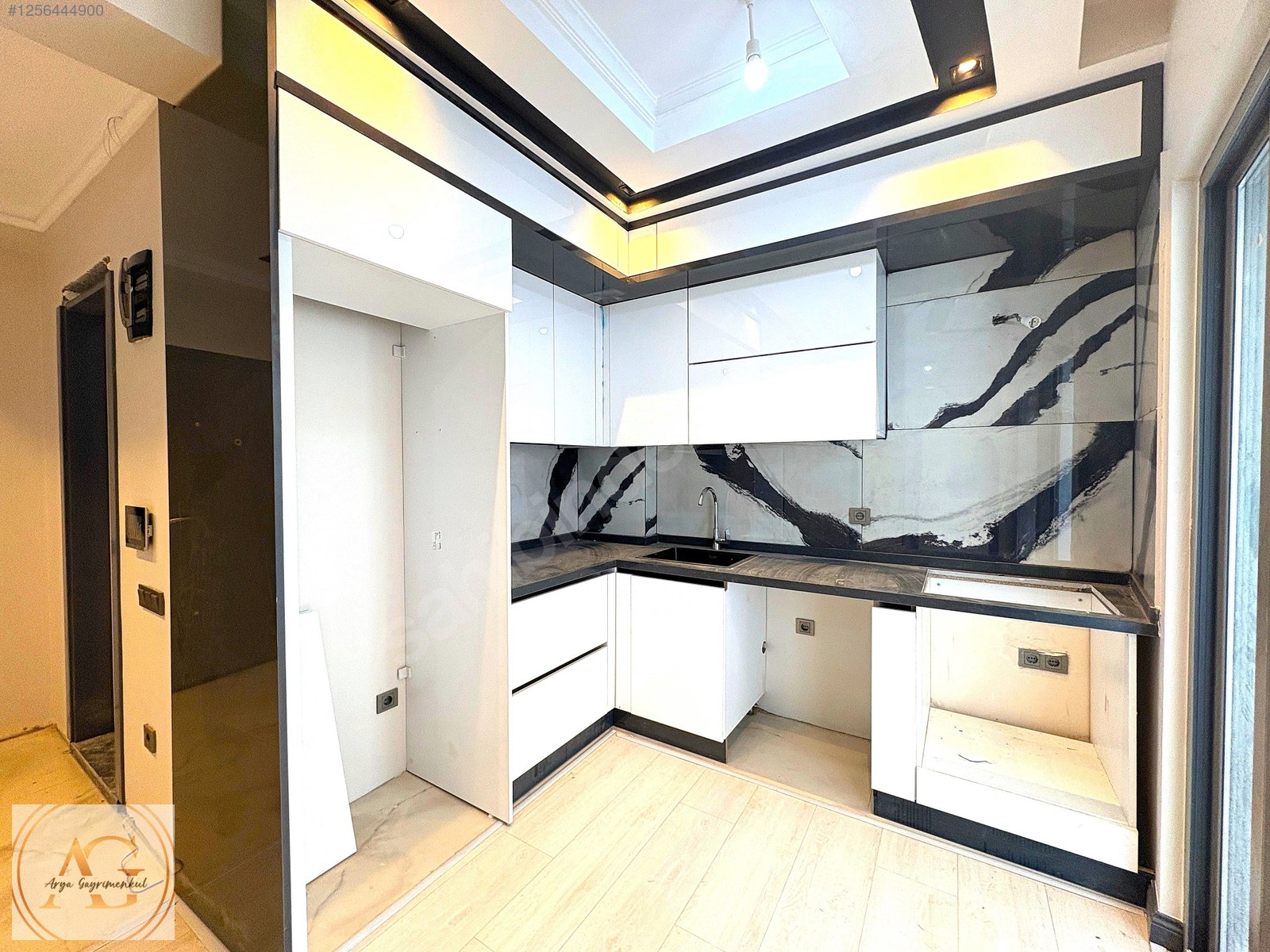 ARYA'DAN AKÇAY'DA ARAKAT SIFIR LÜKS DOĞALGAZLI 1+1 DAİRE - BALIKESİR EDREMİT fotoğraf 11