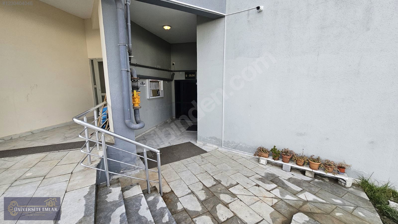 DÜZCE HASTANE VE ÜNİVERSİTE ÖNÜ ARAKAT SATILIK BÜYÜK 1+1 DAİRE - DÜZCE MERKEZ fotoğraf 5