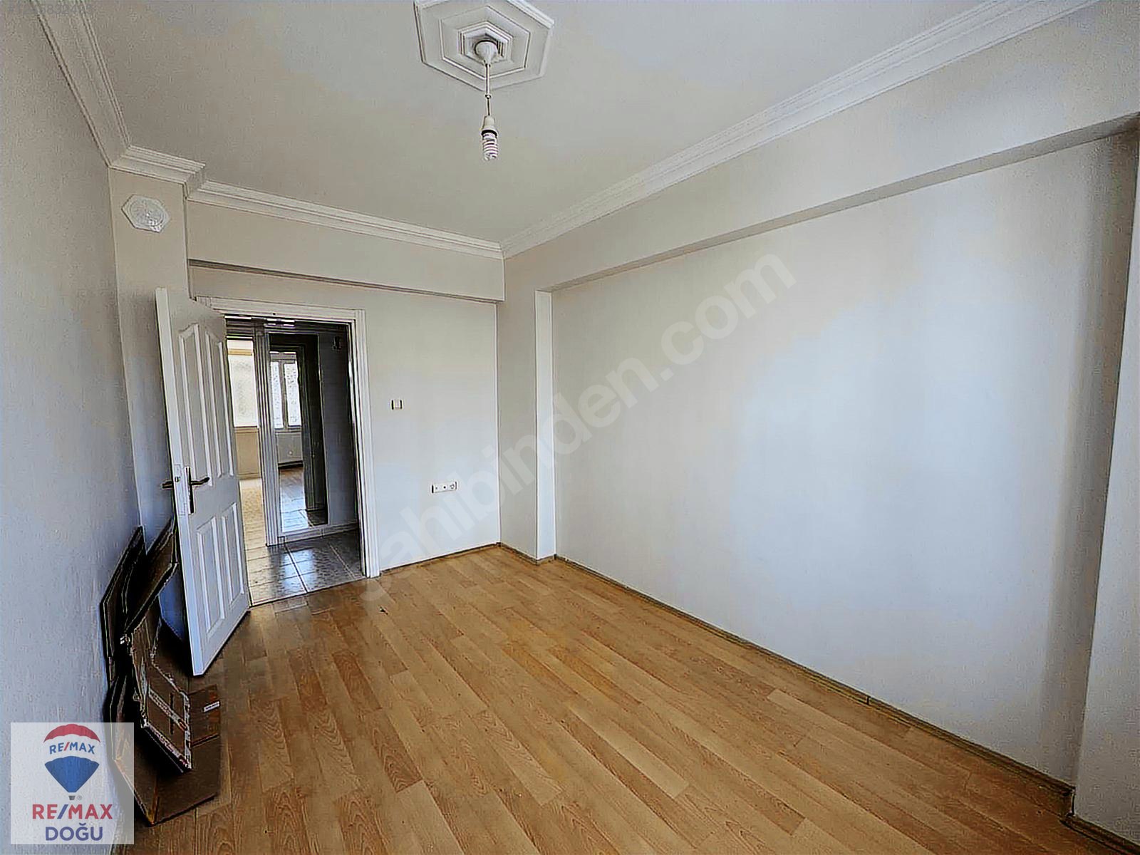 REMAX DOĞUDAN OLGUNLAR MAH.SATILIK 3+1 FIRSAT DAİRE - ELAZIĞ MERKEZ fotoğraf 11