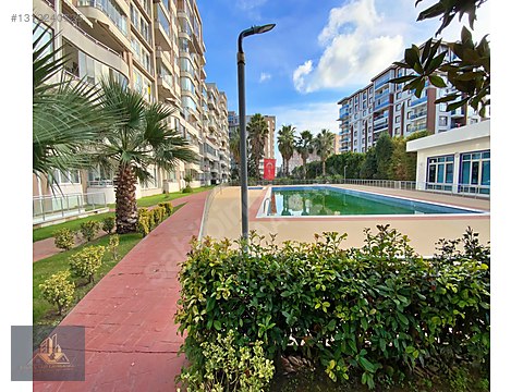 BEYLİKDÜZÜ KAVAKLI'DA MERKEZİ KONUMDA LÜX SATILIK 2+1 DAİRE - İSTANBUL BEYLİKDÜZÜ fotoğraf 2