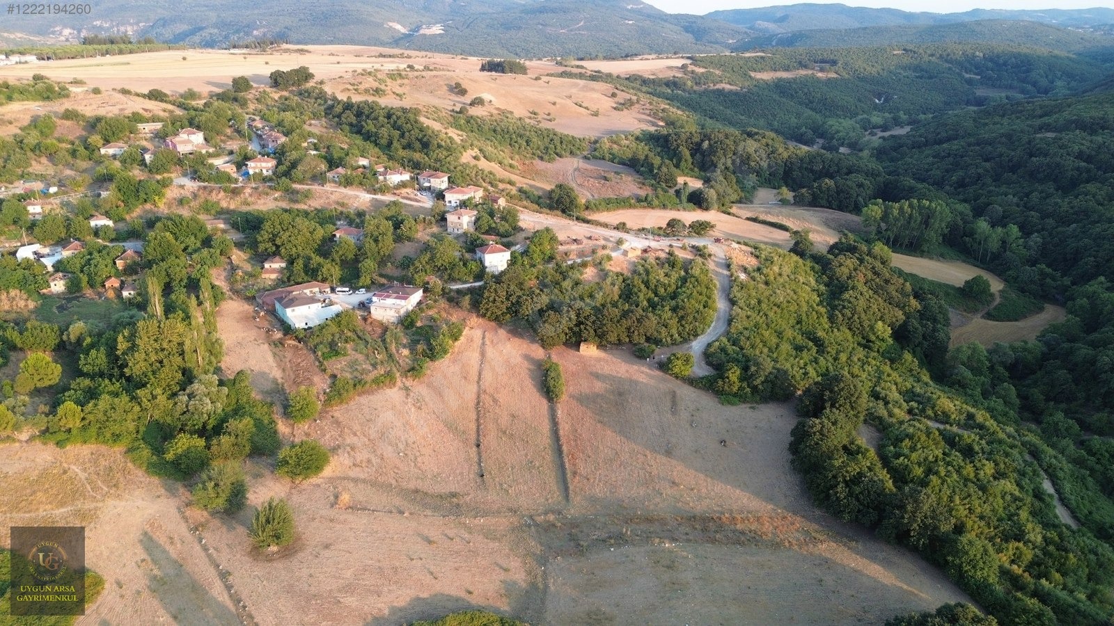 BALIKESİR MANYAS HEKİM'DE KÖY İÇİNDE 5.193 M2 UYGUN ARSA - BALIKESİR MANYAS fotoğraf 4