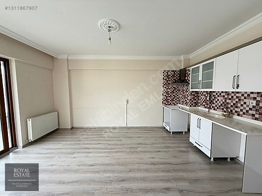 ROYAL EMLAKTAN BAHÇELERİÇİNDE KİRALIK 1+1 DAİRE - AMASYA MERKEZ fotoğraf 3