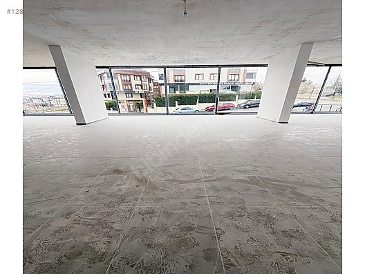 MARİNAYA YAKIN KİRALIK 550M2 DÜKKAN İŞYERİ MAĞAZA - İSTANBUL BEYLİKDÜZÜ fotoğraf 3