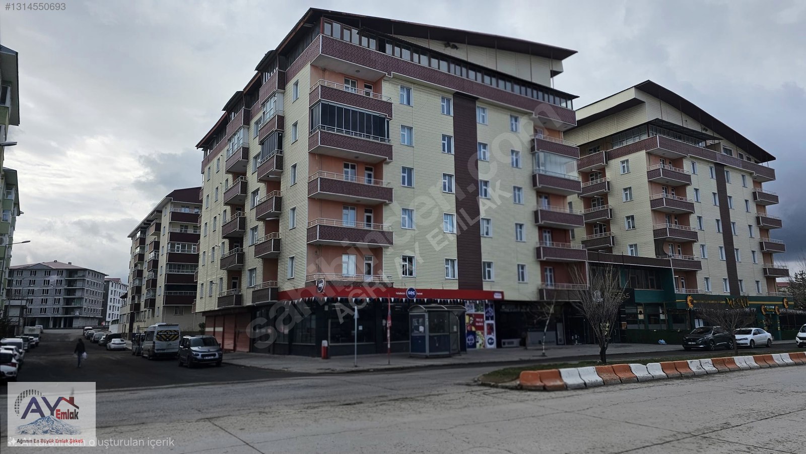 Devlet Hastanesine varmadan Satılık 3+1 lüks Daire - AĞRI MERKEZ fotoğraf 14