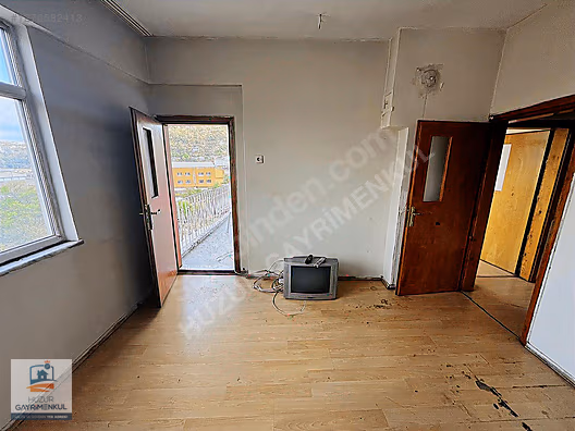 2+1 80m2 DAİRE SOGUKSU KAPALI SPOR SALONU KARSISINDA SATILIKTIR - KARABÜK MERKEZ fotoğraf 4