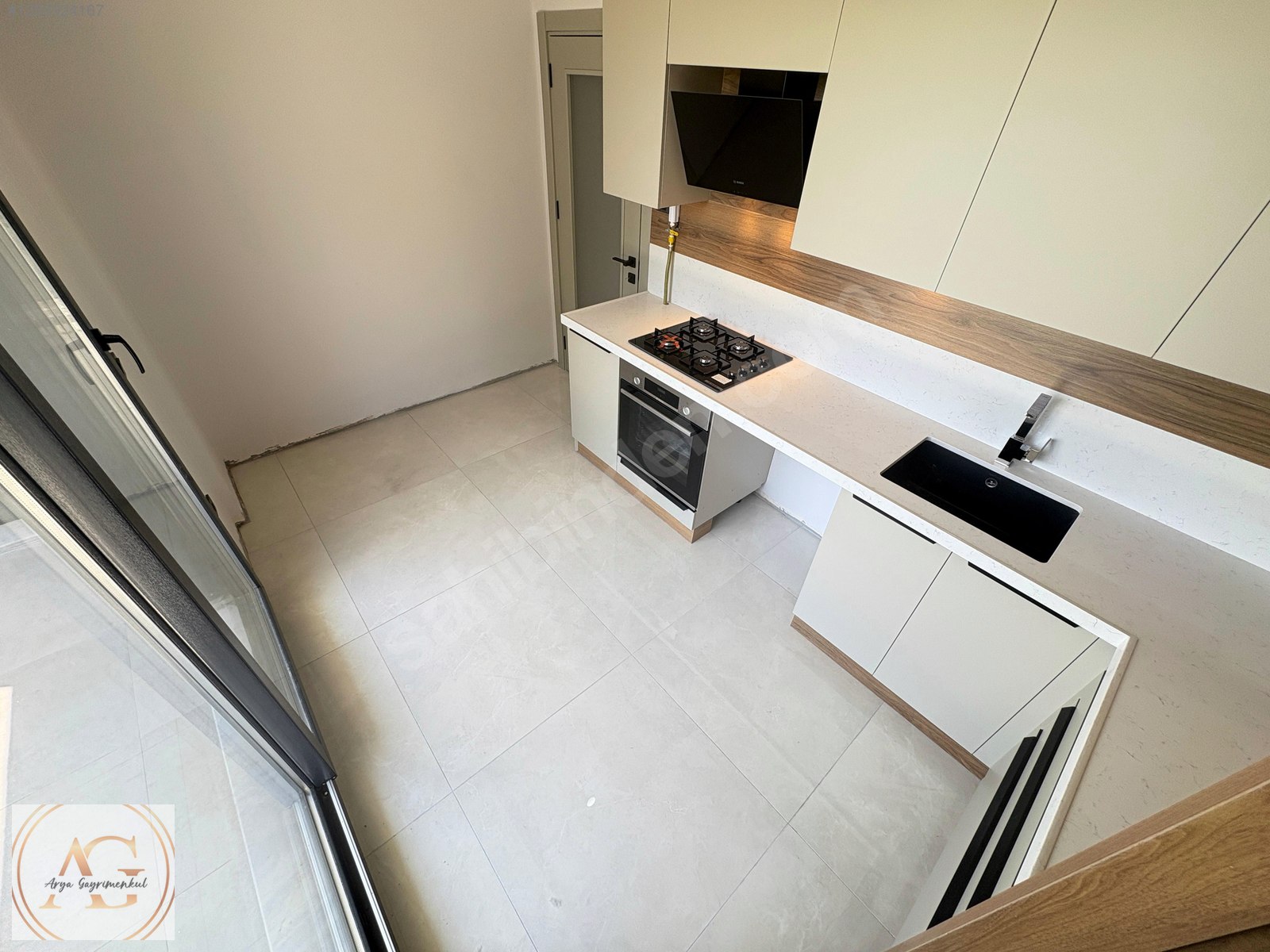 ARYA'DAN ALTINKUM MERKEZ'DE 2+1 AYRI MUTFAK ŞIK LÜKS DAİRE - BALIKESİR EDREMİT fotoğraf 4