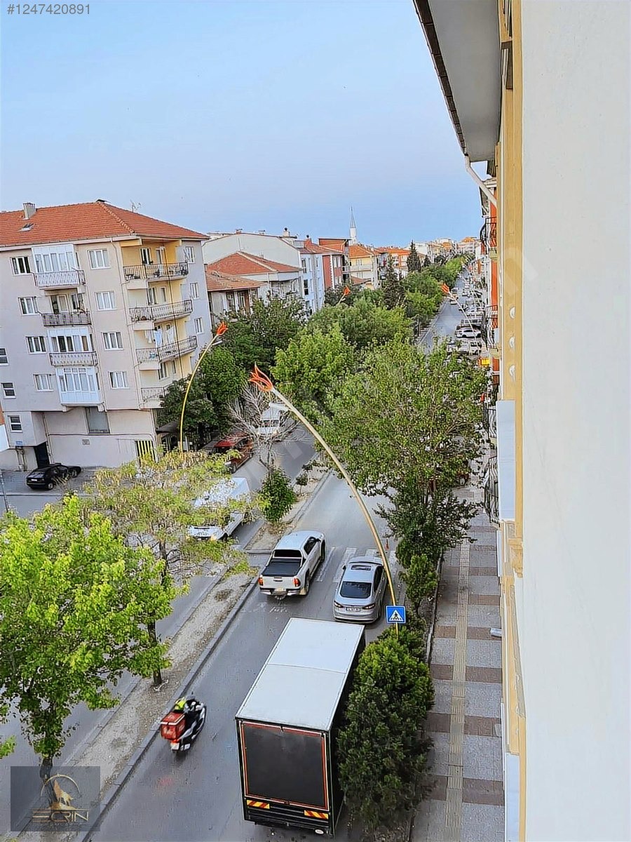 düştü Atatürk Mah. 2+1 110m2 cadde üzeri köşe daire satılık - UŞAK MERKEZ fotoğraf 19