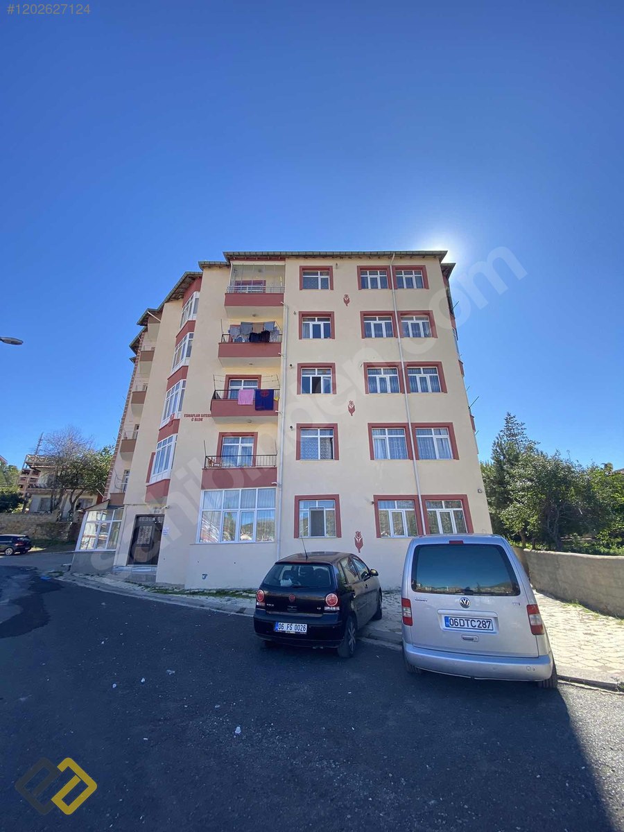 Emlak Akademiden Esnaflar sitesinde satılık 3+1 daire - YOZGAT MERKEZ fotoğraf 2