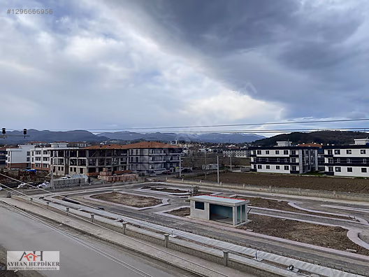 Arifiye Fatih Mah. Yerden Isıtmalı, Ebeveyn Banyolu 3+1 Daire - SAKARYA ARİFİYE fotoğraf 8