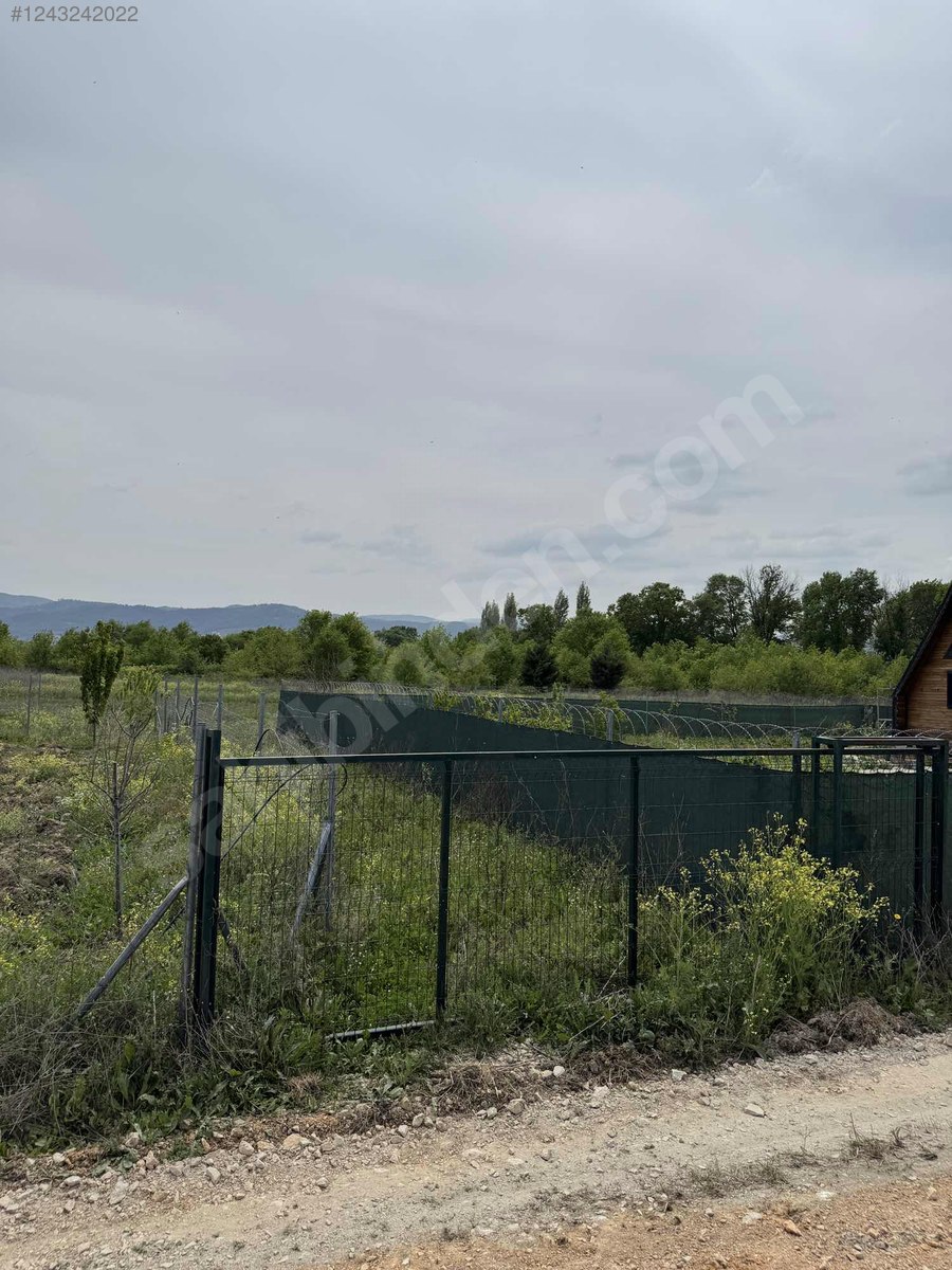 MÜKEMMEL KONUMDA TEL İLE ÇEVRİLİ KAPISINA KADAR YOLU VAR 500M2 - BURSA NİLÜFER fotoğraf 8