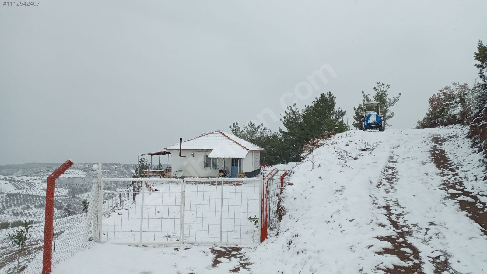 Tarla vasfında köy içi 9.133m2.tek tapulu 1+1 ev. tamamı telcit - MANİSA AKHİSAR fotoğraf 10