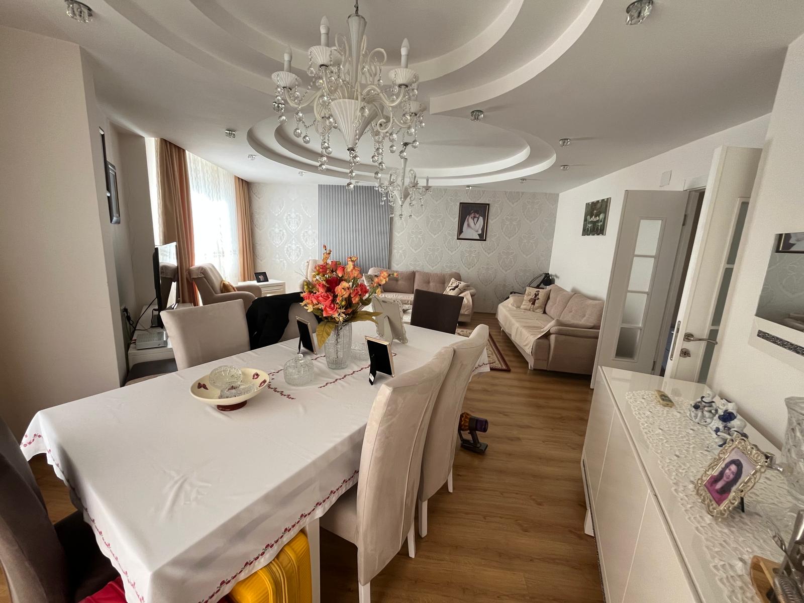 ERGÜNDEN MERKEZ MHDE HAVUZLU VATAN CAD. ÜZERİ SATILIK 3+1 DAİRE - MERSİN MEZİTLİ fotoğraf 4