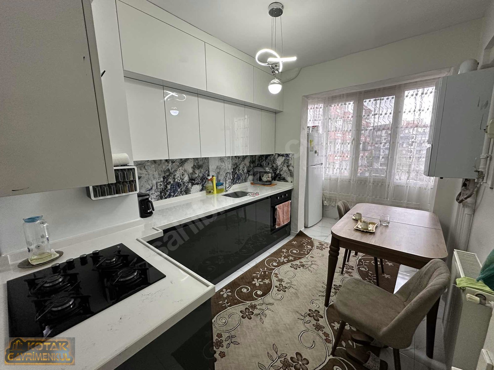 FATİH MAHALLESİNDE BAKIMLI ARA KAT 2+1 DAİRE