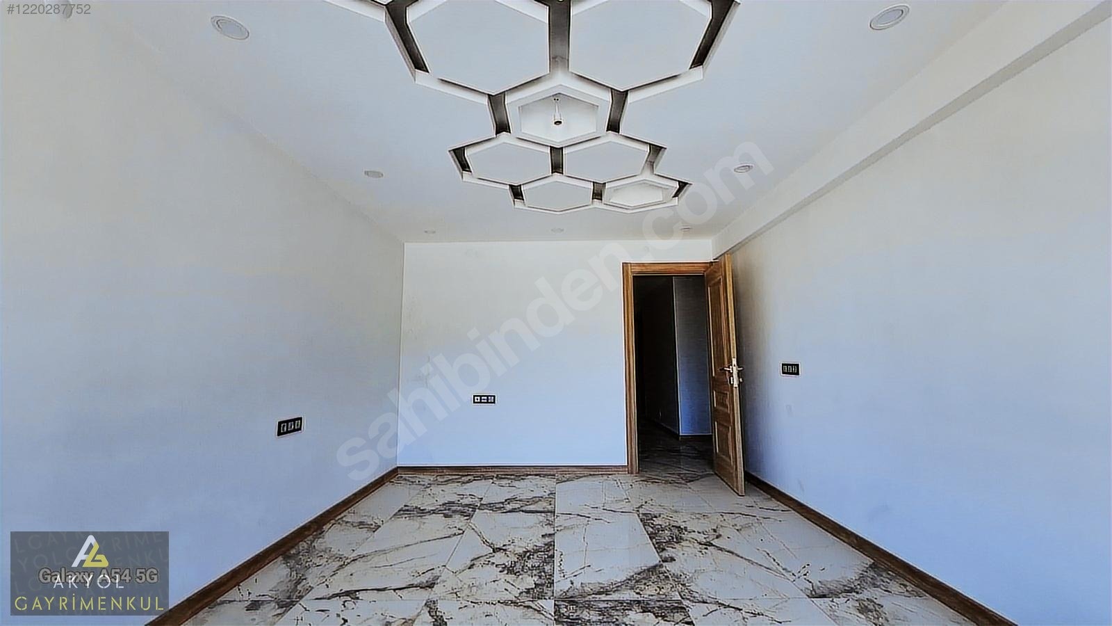 AKYOL'DAN ZAFERTEPEDE SATILIK GARAJLI 3+1 DAİRE - KÜTAHYA MERKEZ fotoğraf 10