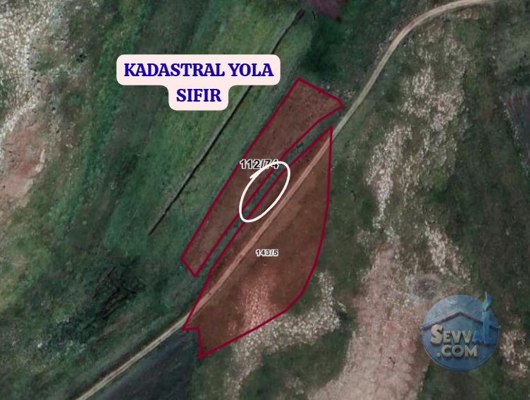 KARS SUSUZ KAYALIK  KÖYÜNDE  2.092 M²  TARLA  SATILIKTIR - KARS SUSUZ fotoğraf 3