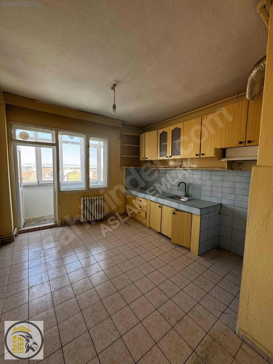 ASLAN EMLAK'TAN FATİH'DE SATILIK 3+1 DAİRE - KÜTAHYA MERKEZ fotoğraf 24