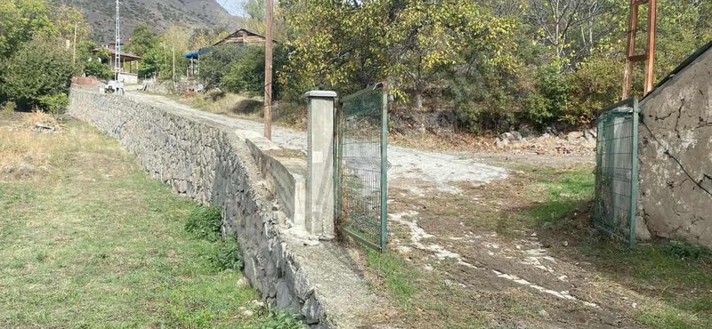 ERZİNCAN  ÜZÜMLÜ ORUÇLU KÖYÜNDE 2.068 M² BAĞ SATILIKTIR. - ERZİNCAN ÜZÜMLÜ fotoğraf 4