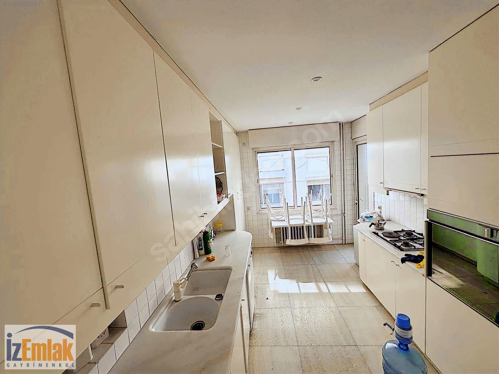 İz Emlak'tan 1. Kordon'da Köşe Apartmanda 4+1 Daire - İZMİR KONAK fotoğraf 2