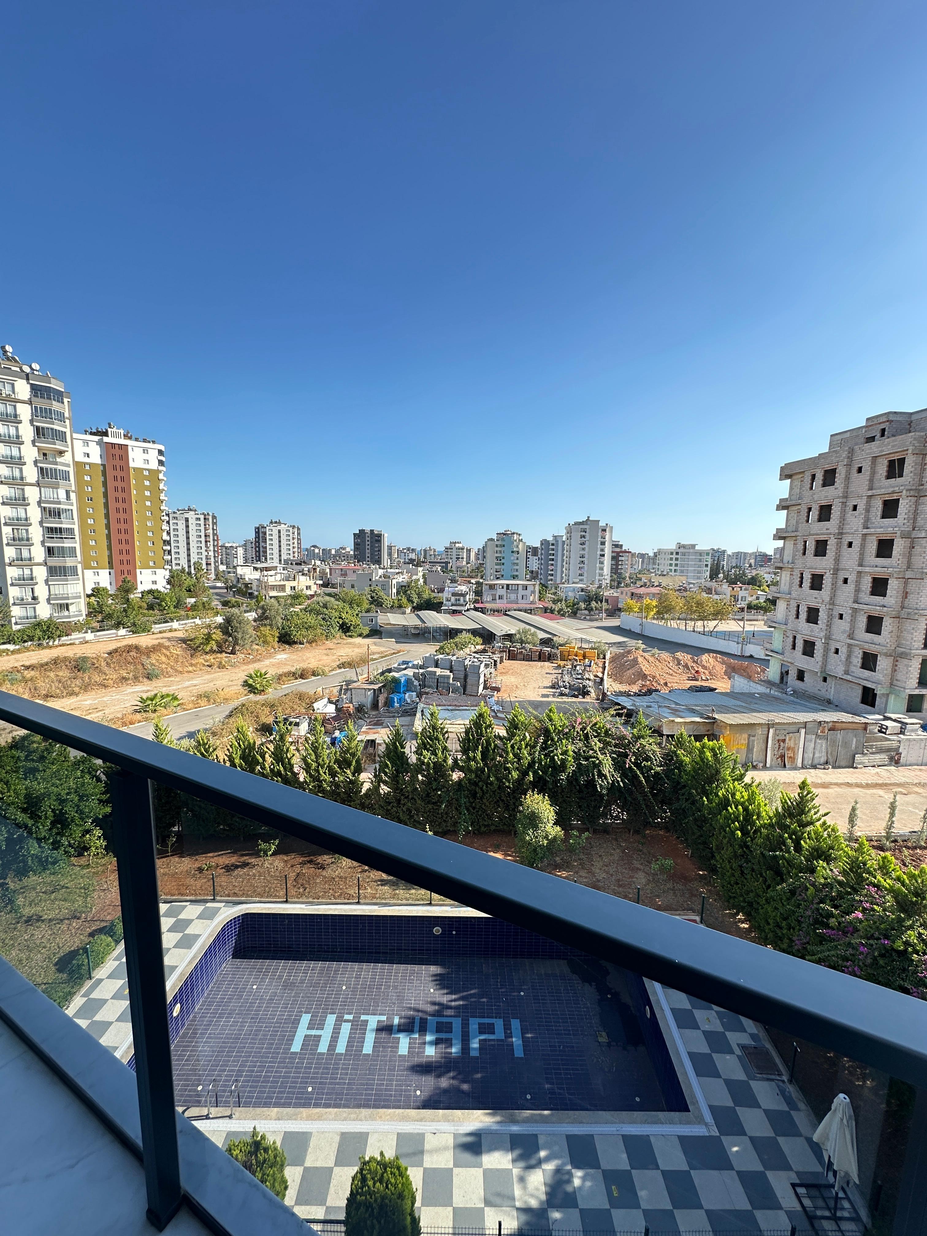 50. YIL MH HARİKA LOKASYONDA BULUNAN GENİŞ OTURUMLU 3+1 DAİRE - MERSİN YENİŞEHİR fotoğraf 24
