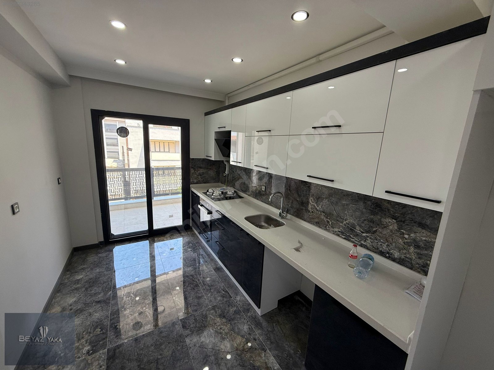 BERGAMA GAZİOSMANPAŞA MAHALLESİNDE 2+1 KAPALI MUTFAK LÜKS DAİRE - İZMİR BERGAMA fotoğraf 4