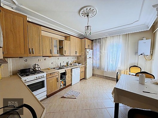 Nüfus Müdürlüğü Karşısı Satılık 3+1 Daire! - AMASYA MERKEZ fotoğraf 2
