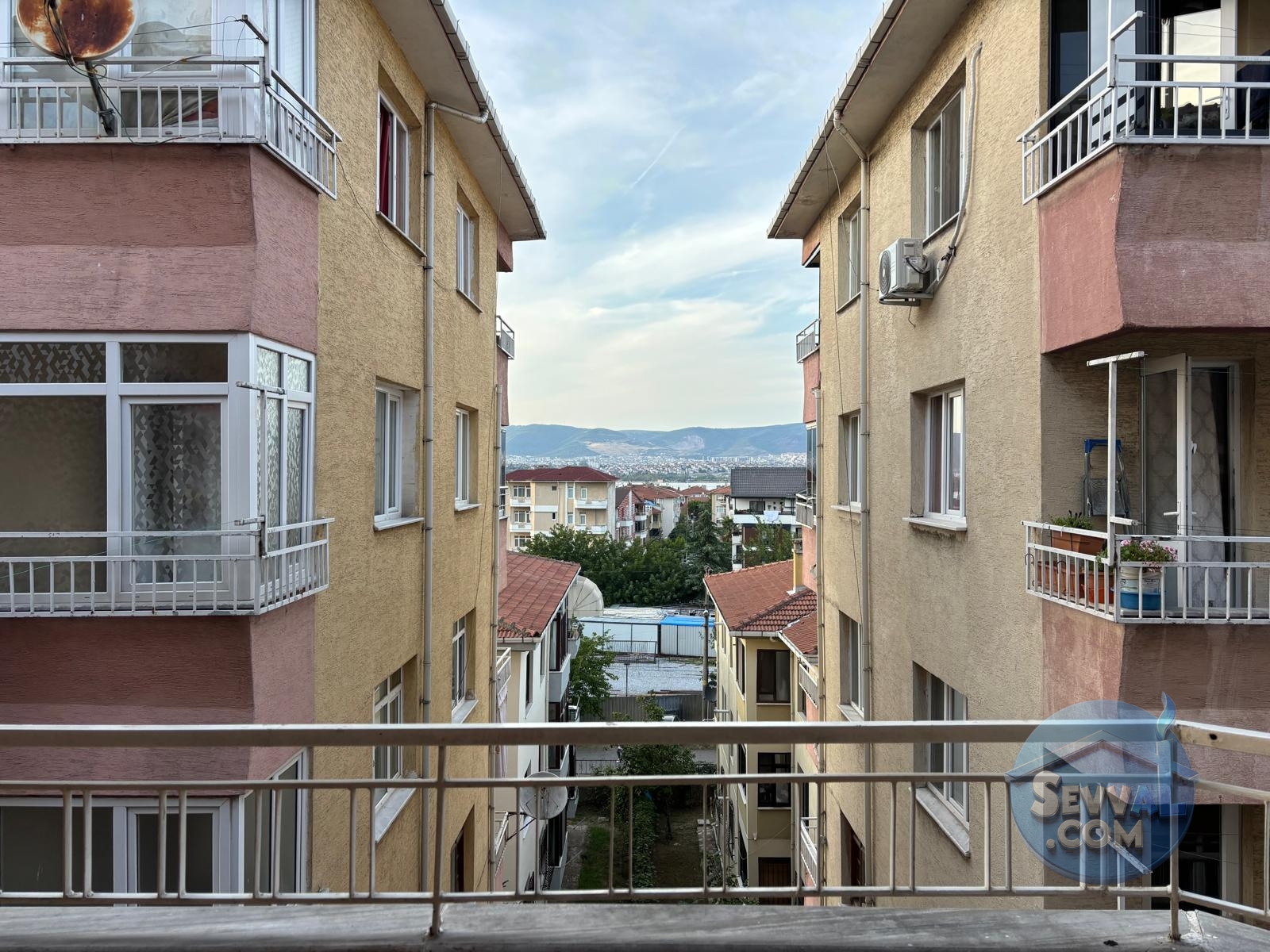 DEĞİRMENDERE GÜZEL KONUMDA SATILIK DAİRE 3+1 - Kocaeli Gölcük fotoğraf 13