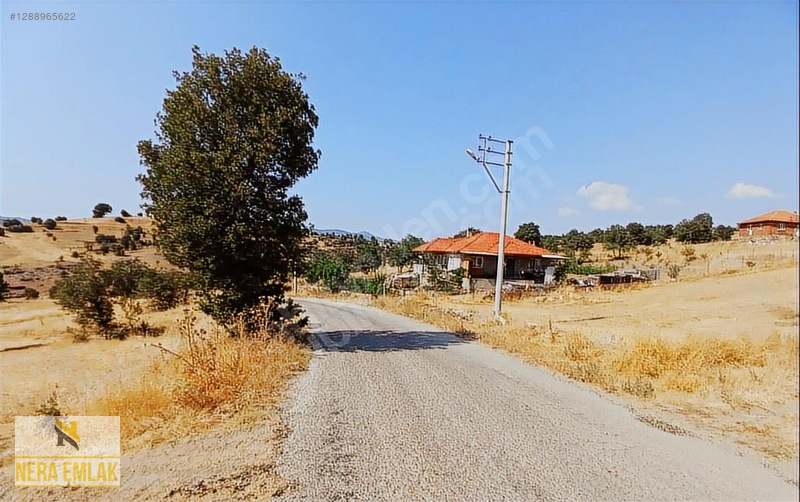 KÖY YERLEŞİMİN DİBİNDE TEKTAPU EV İÇİN TEMEL ATILMIŞ 5.735m2ARSA