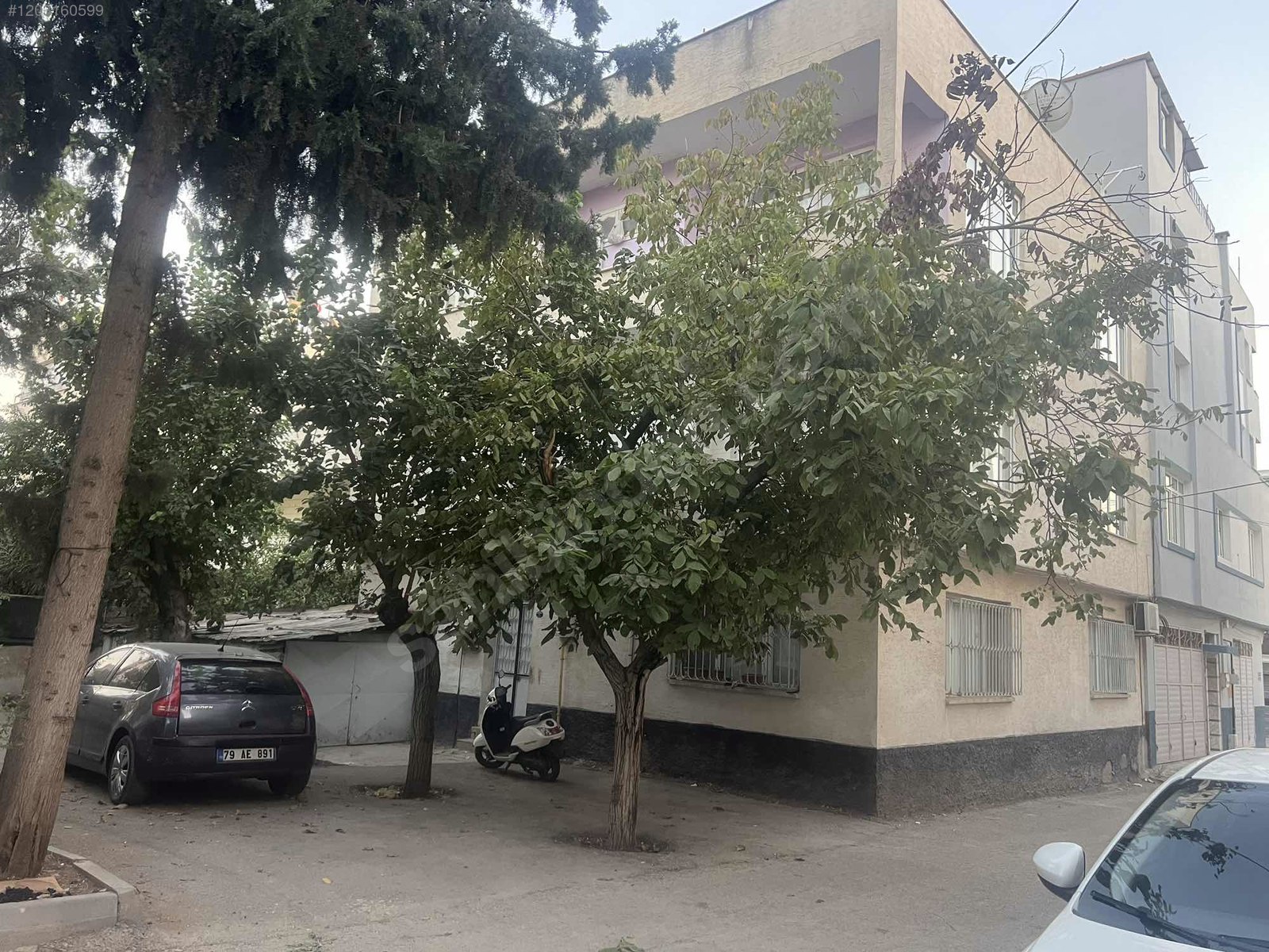 PUSULA EMLAKTAN ESKİ BEŞEVLERİN GÖBEĞİNDE 3 KATLI ÖNÜ PARK BİNA - KİLİS MERKEZ fotoğraf 5