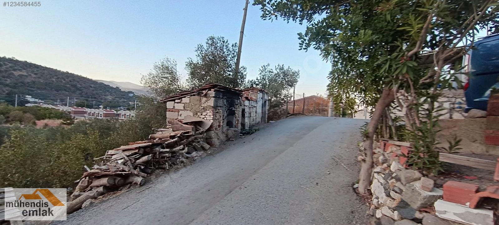 MUHENDİS EMLAK'TA URLA BALIKLIOVA KÖY İÇİNDE 103 M2 ARSA SATILIK - İZMİR URLA fotoğraf 7